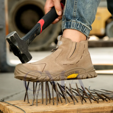 Versatile Safety Shoes - Steel Toe and Year-Round Comfort